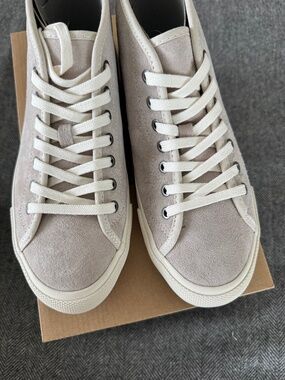 NWT SEAVEES SUEDE HIGHTOP SNEAKERS - CALIFORNIA SPECIAL PALE GREY SUEDE
